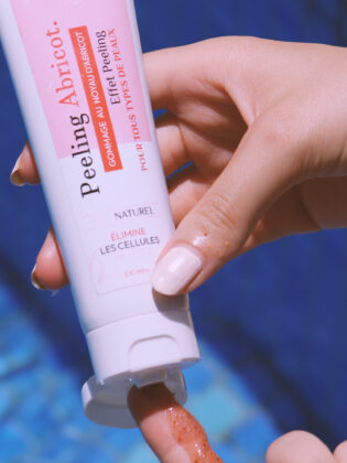 Peeling + Brosse Gratuite